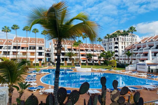 Playa de Las Americas – Parque Santiago II